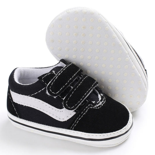 Cruise First Walker Sneakers - Mama & Ivy